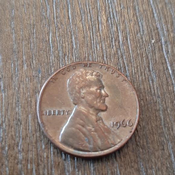 Money - Picture 4 of 7